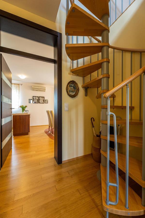 Golden Hope 4+1 Apartment Krk 克尔克 外观 照片